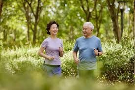 被赠送云达不莱梅印有8号的球衣，克罗斯：这是合同报价吗